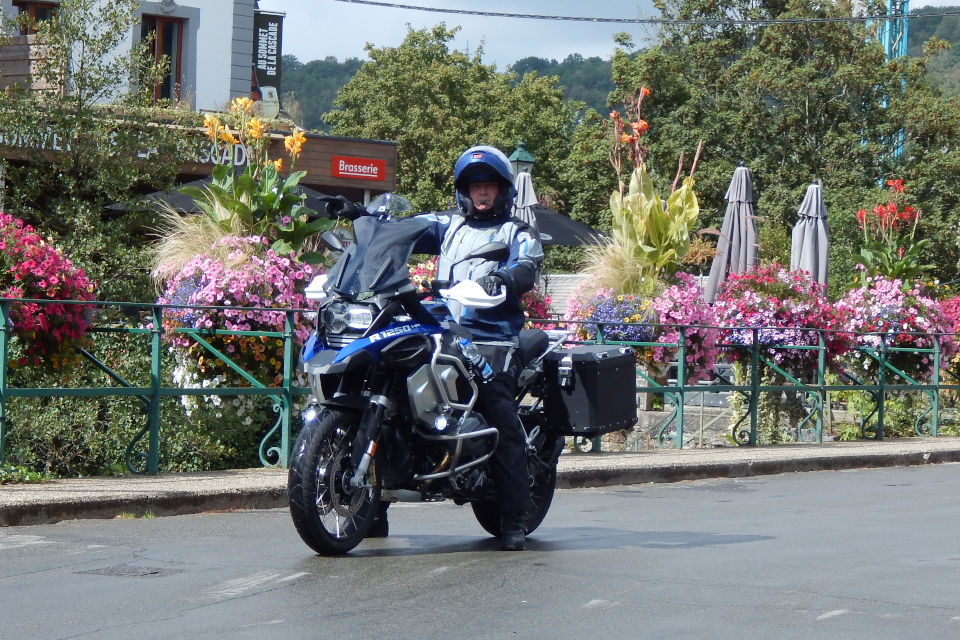 Motorrijbewijspoint Winschoten examengarantie AVB en AVD